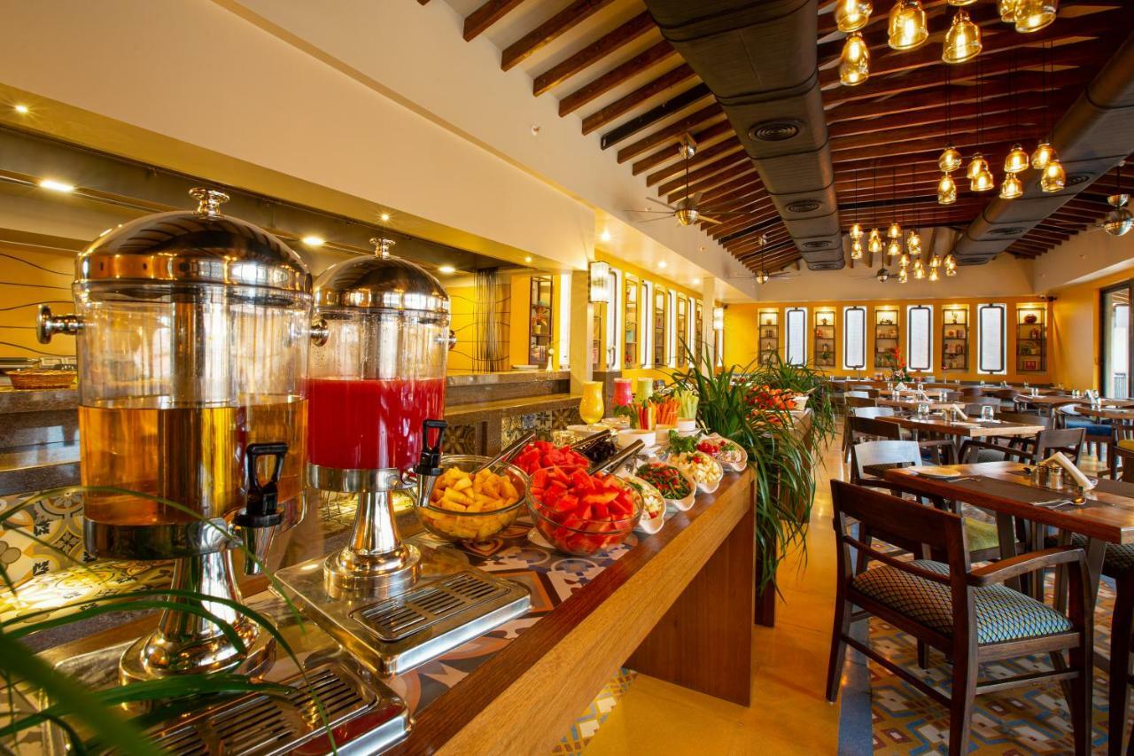 Marquis Beach Resort Candolim Luaran gambar